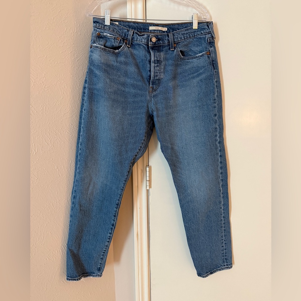 Levi’s Wedgie Premium Denim - Size 32